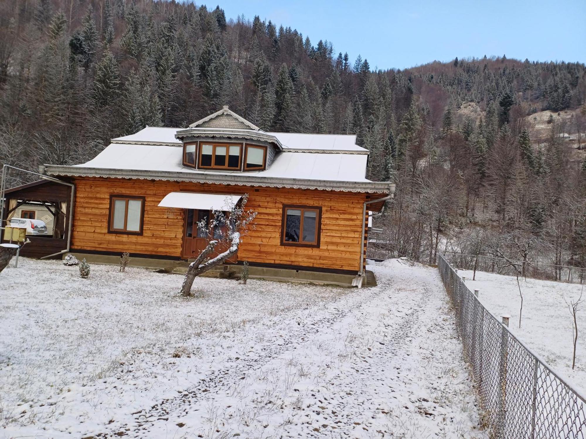 Садиба У Курила З Сауною Та Чаном На Дровах Shepot Exterior foto